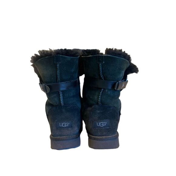 Ugg Nash Genuine Suede Pull On Round Toe Buckle Detail Winter Snow Boots Shoes 7 - Picture 7 of 8